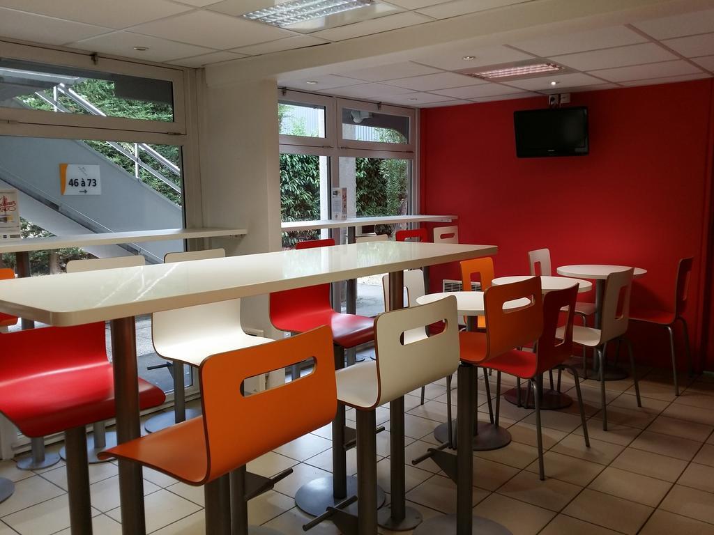 南瓦朗斯普瑞米尔经典酒店 外观 照片