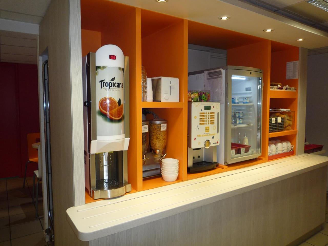 南瓦朗斯普瑞米尔经典酒店 外观 照片