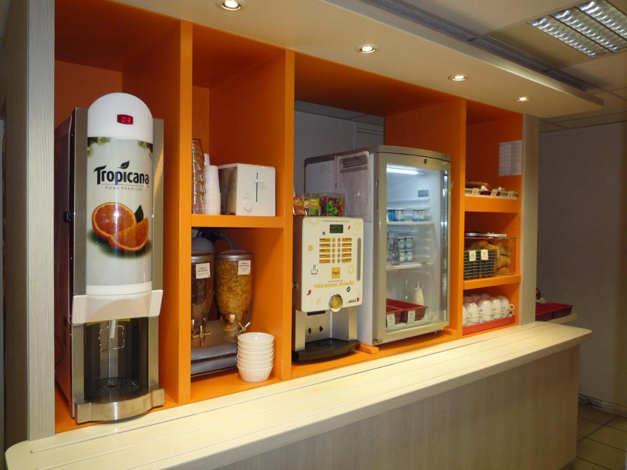 南瓦朗斯普瑞米尔经典酒店 外观 照片